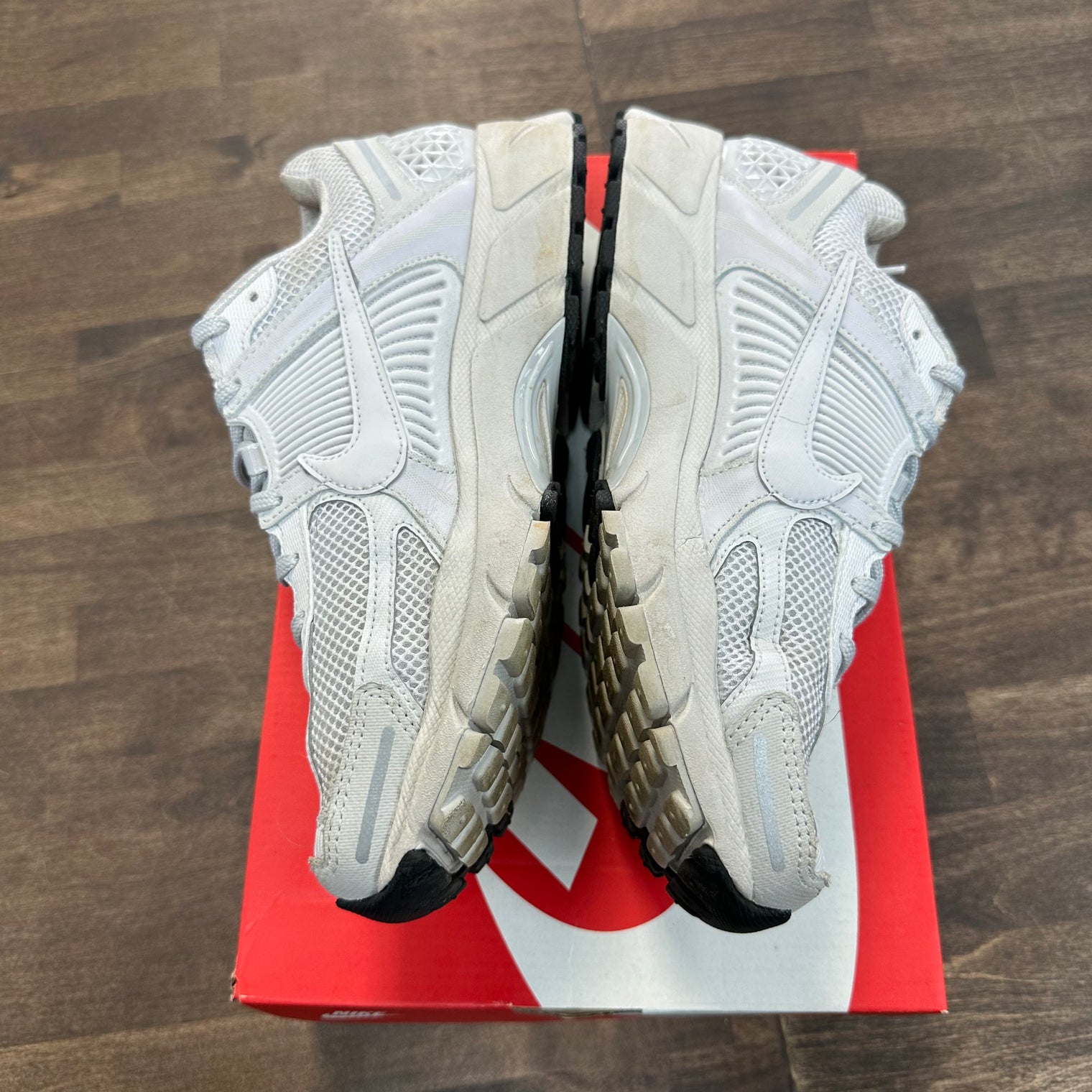 (W) Vomero 5 Vast Grey (USED)