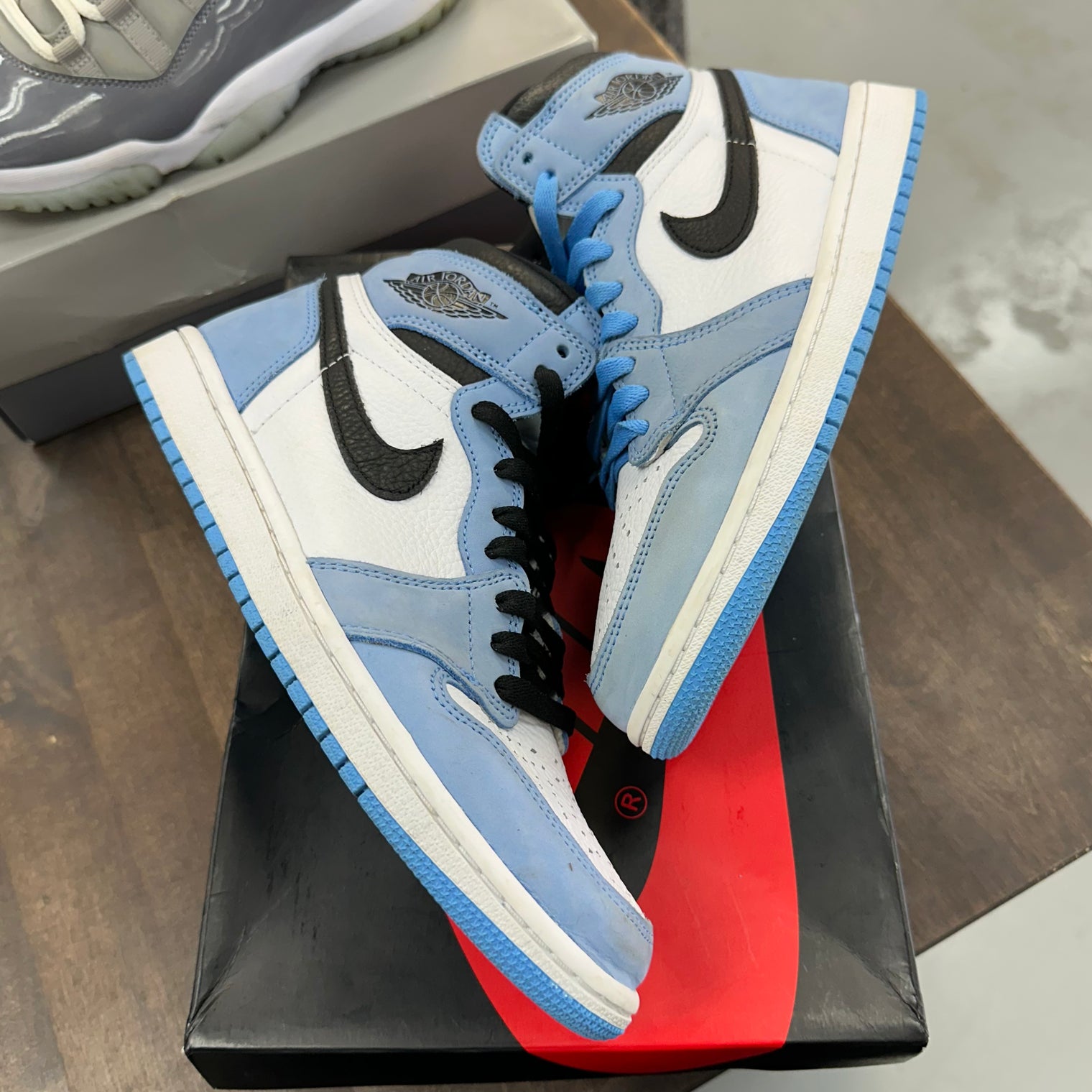 University Blue Jordan 1 High (USED)