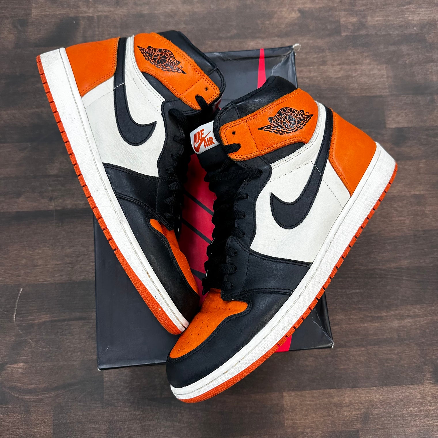 Shattered Backboard Jordan 1 High OG (USED)