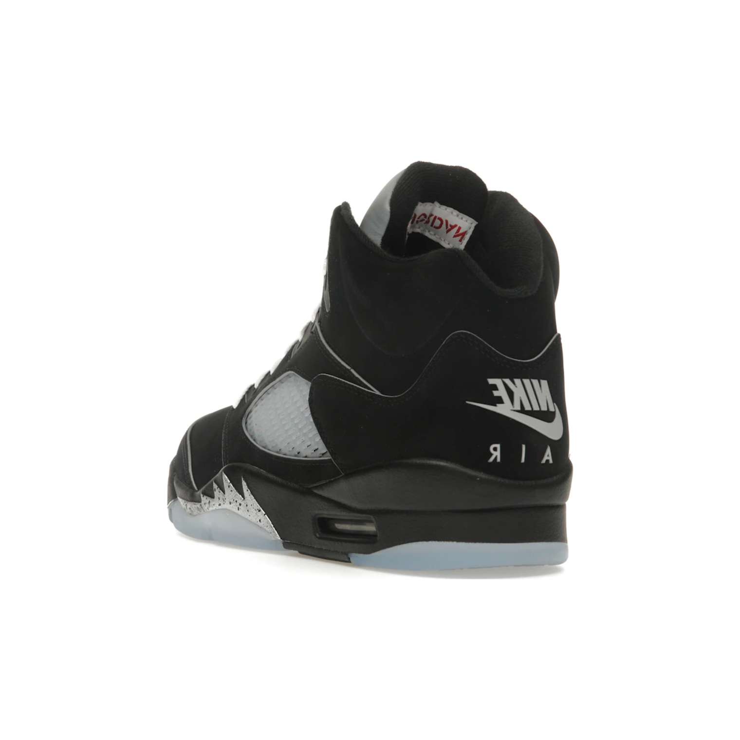 jordan_5_retro_og_black_metallic_reimagined_2
