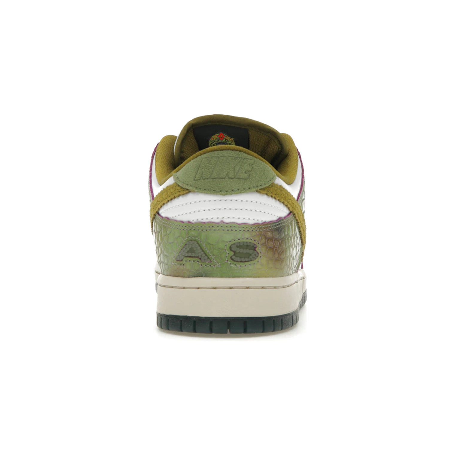 nike_sb_dunk_low_alexis_sablone_chameleon_4