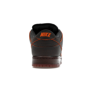 nike_dunk_sb_low_krampus_4