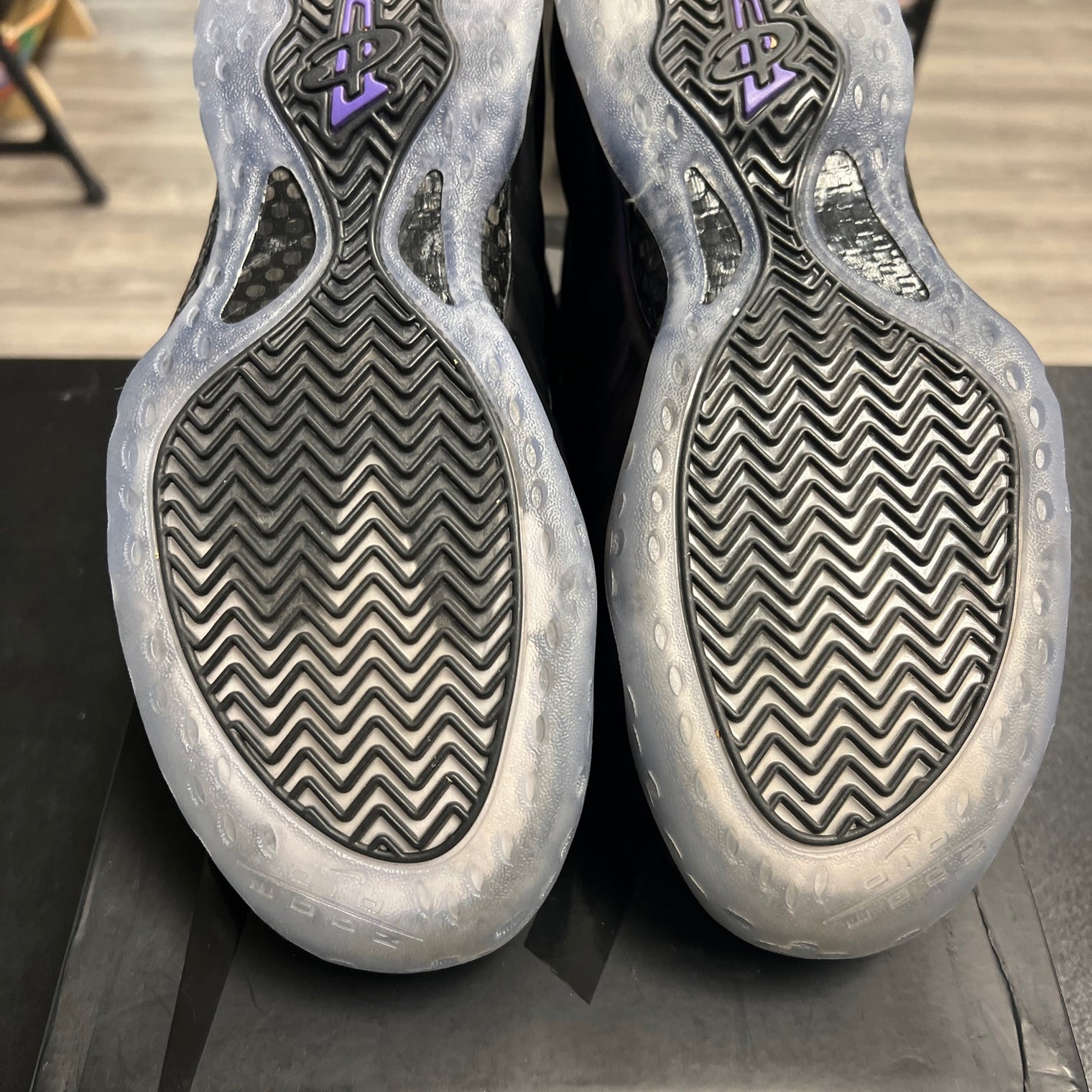 Nike Air Foamposite One Eggplant (Like New)