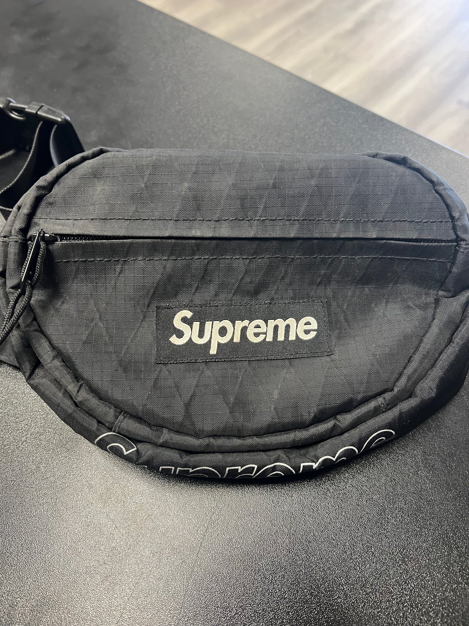 Supreme Waste Bag FW18 (USED)