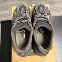 Geode Yeezy 700 (USED)