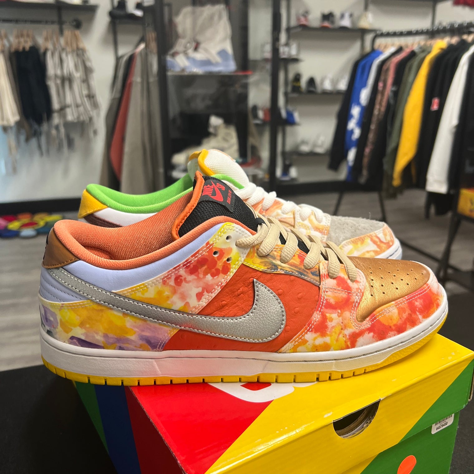 Nike SB Dunk Low Street Hawker 2021 (USED)