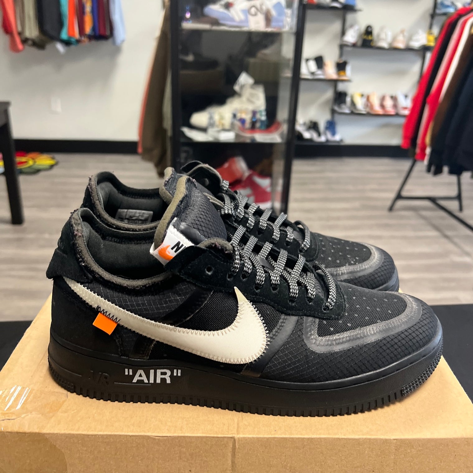 Off-White Air Force 1 Black (USED)