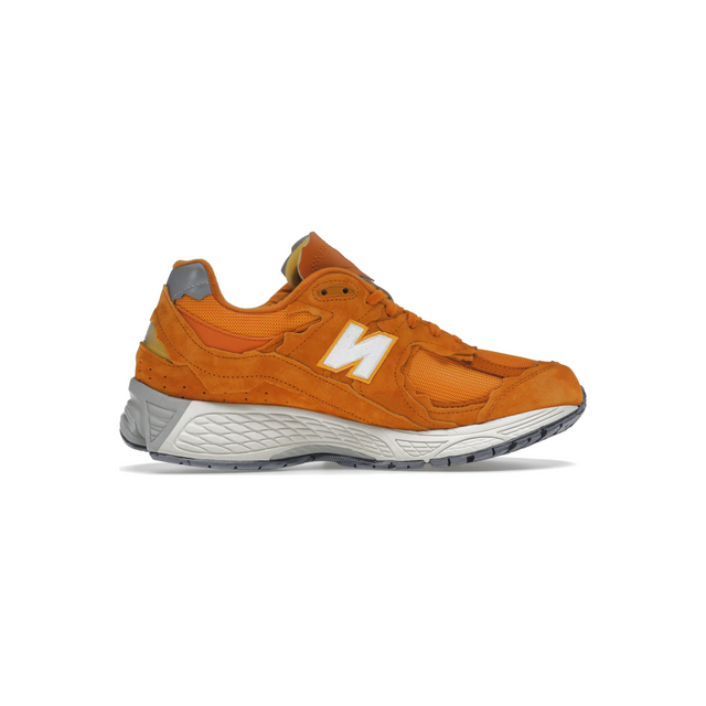 new_balance_2002_r_protection_pack_vintage_orange_1