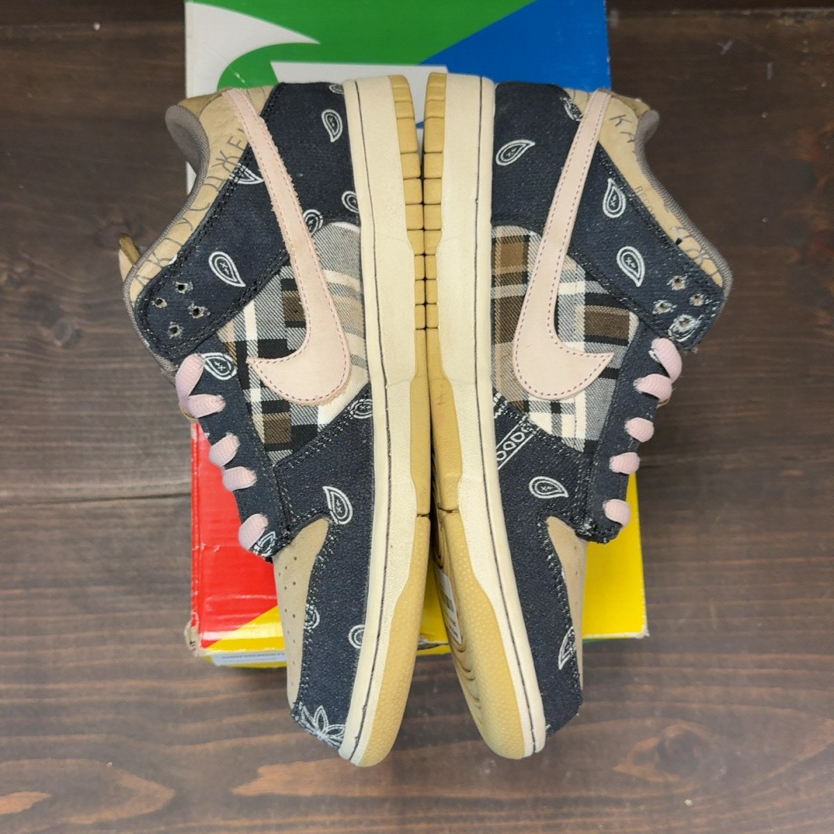 Nike SB Dunk Low Travis Scott - Image 4
