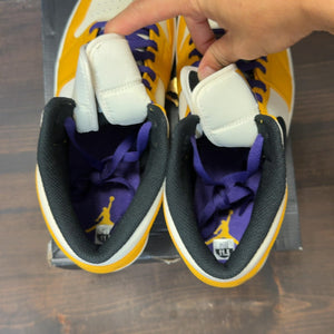 Jordan 1 Mid SE Lakers - Image 6