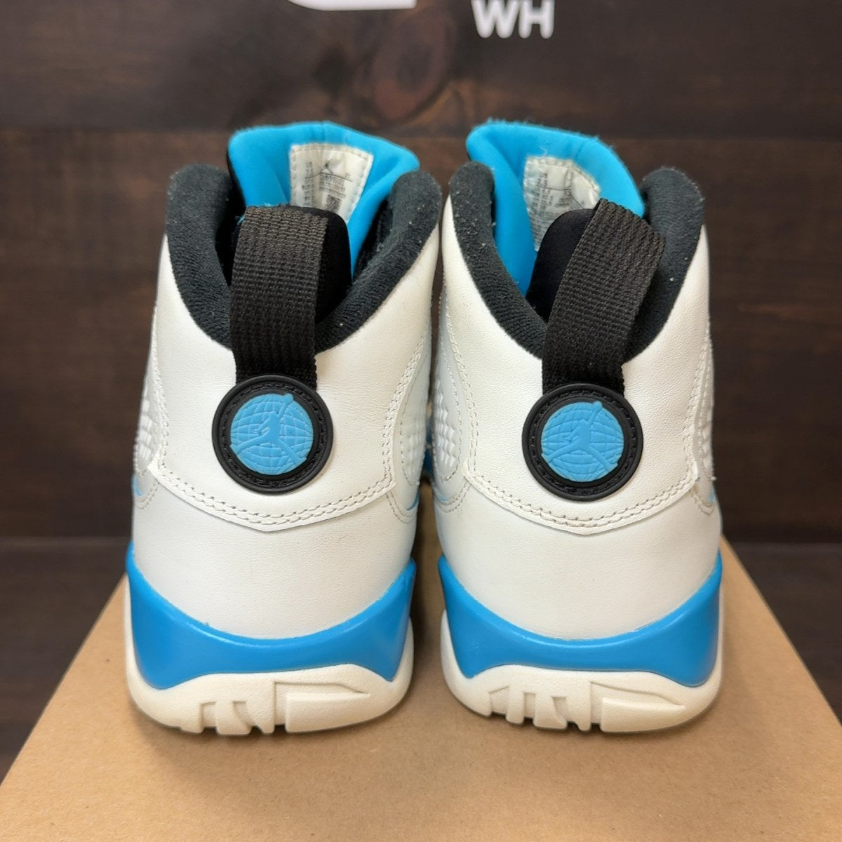 Jordan 9 Retro Powder Blue (2024) Size 7.5 (Pre-Owned) - Image 4