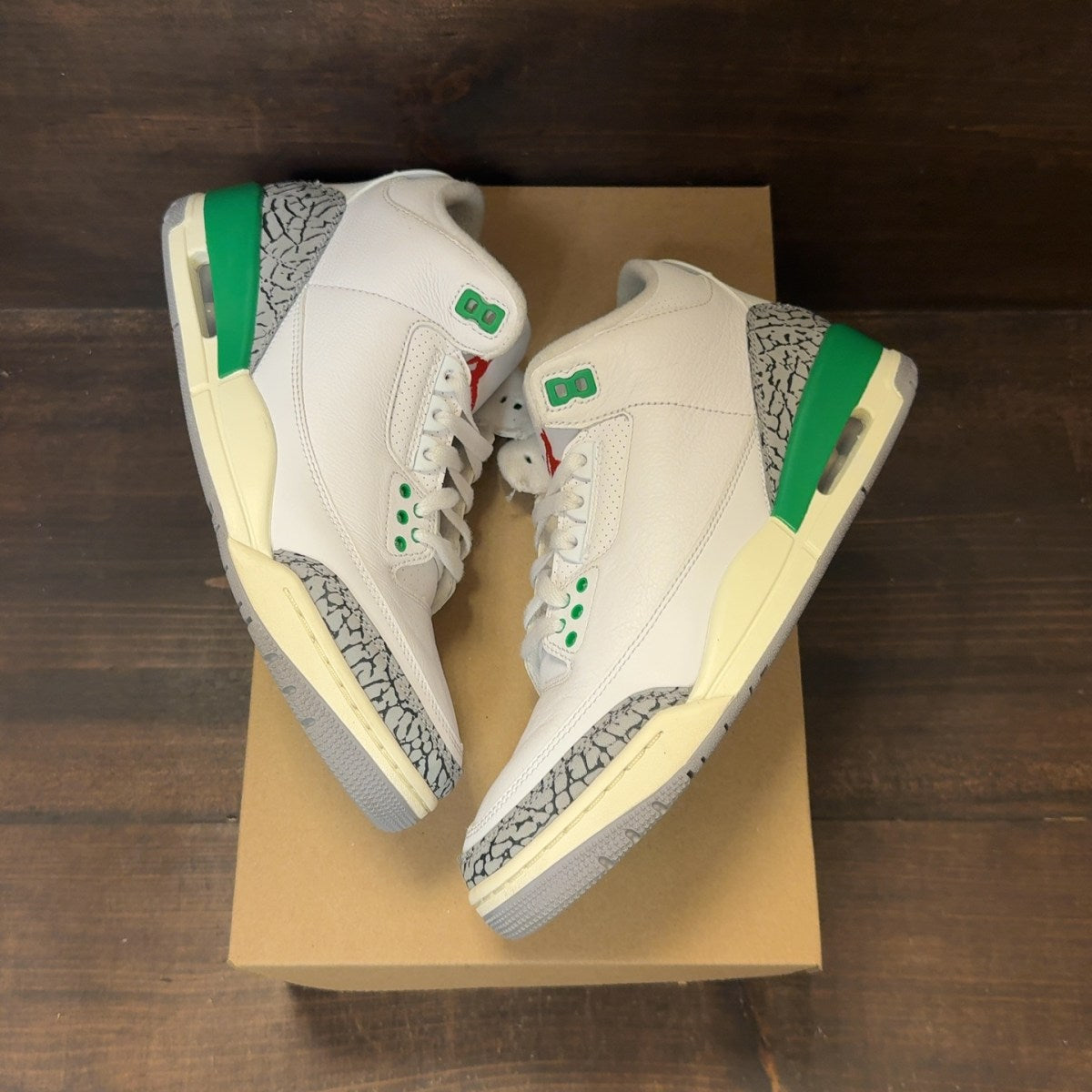 Jordan 3 Retro Lucky Green (Women's) Size 9W (Pre-Owned) - Image 2