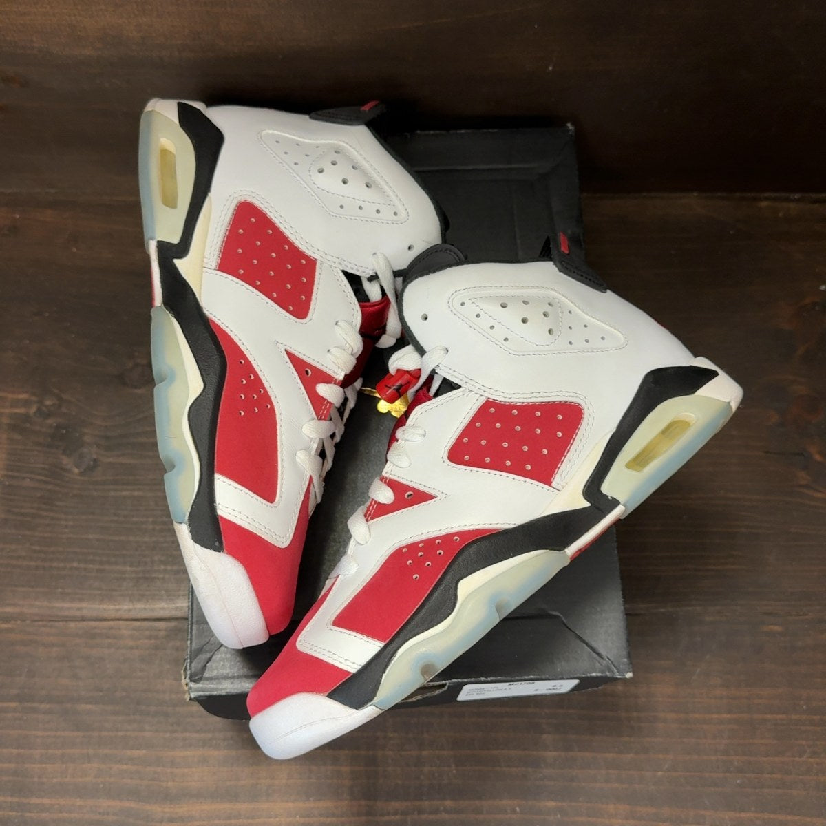 Jordan 6 Retro Carmine (2021) (GS) Size 7Y (Pre-Owned) - Image 2