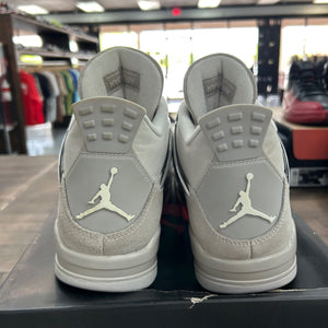 Jordan 4 Retro Frozen Moments (Women's) Size 11W (Pre-Owned) - Image 4