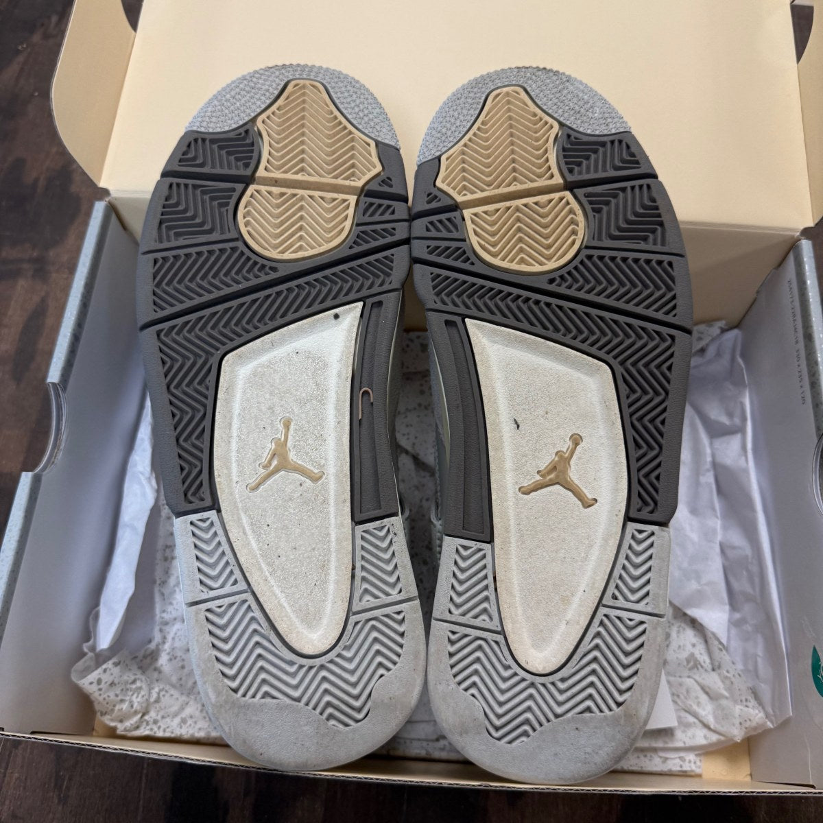 Jordan 4 Retro SE Craft Photon Dust - Image 5