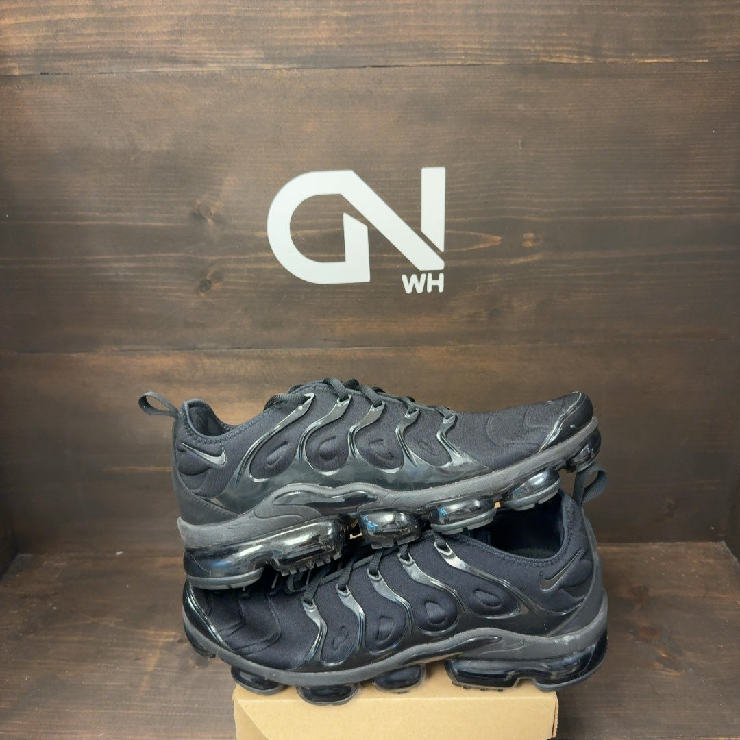 Nike Air VaporMax Plus Triple Black Size 12 (Pre-Owned) - Image 1