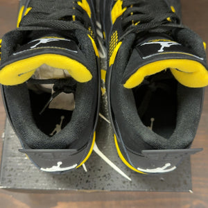 Jordan 4 Retro Thunder (2023) - Image 6
