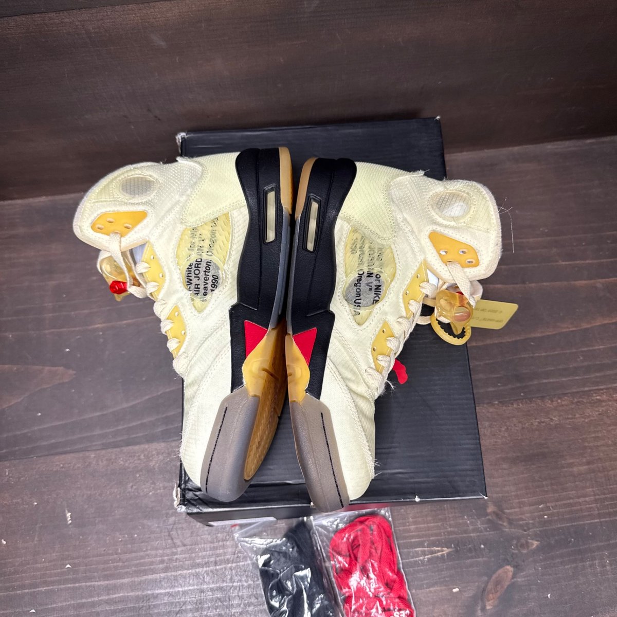 Jordan 5 Retro Off-White Sail Size 8 (Pre-Owned) - side