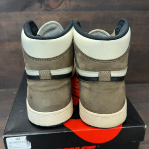 Jordan 1 Retro High Dark Mocha Size 12 (Pre-Owned)