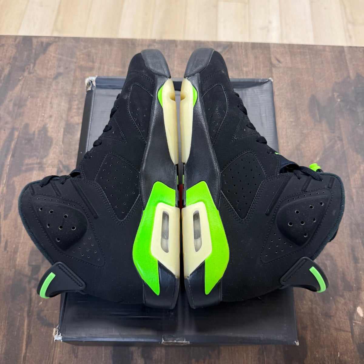 Jordan 6 Retro Electric Green - Image 5