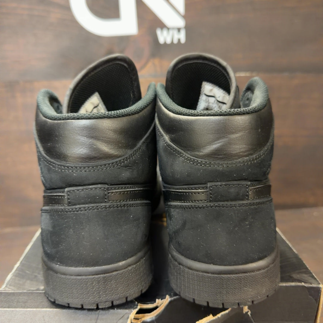 Jordan 1 Mid Triple Black (2018) - Image 4