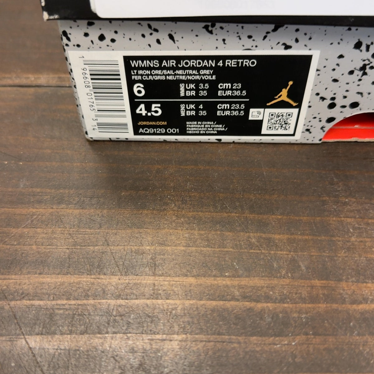 Jordan 4 Retro Frozen Moments (Women's) - Image 9