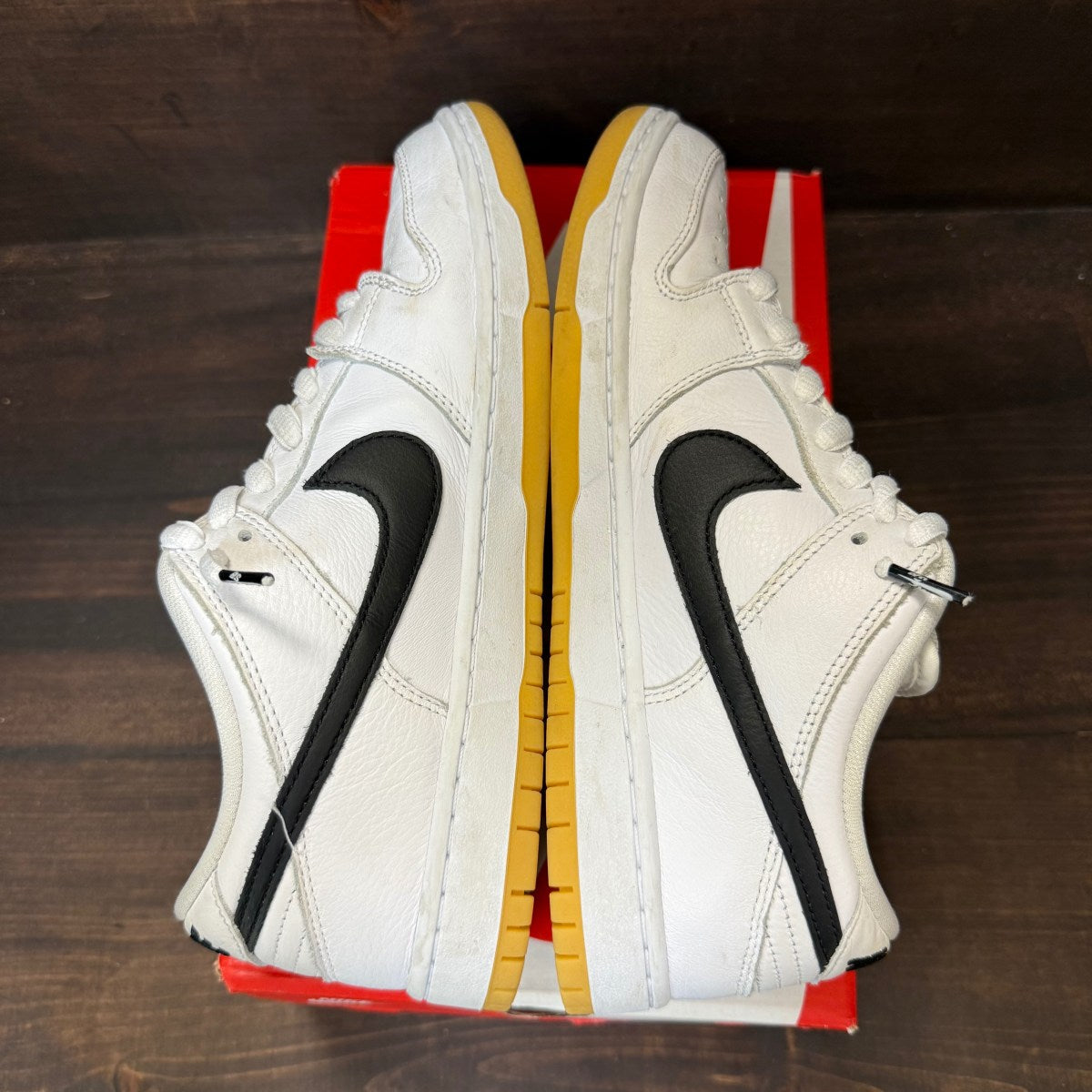Nike SB Dunk Low Pro White Gum Size 9 (Pre-Owned) - Image 4