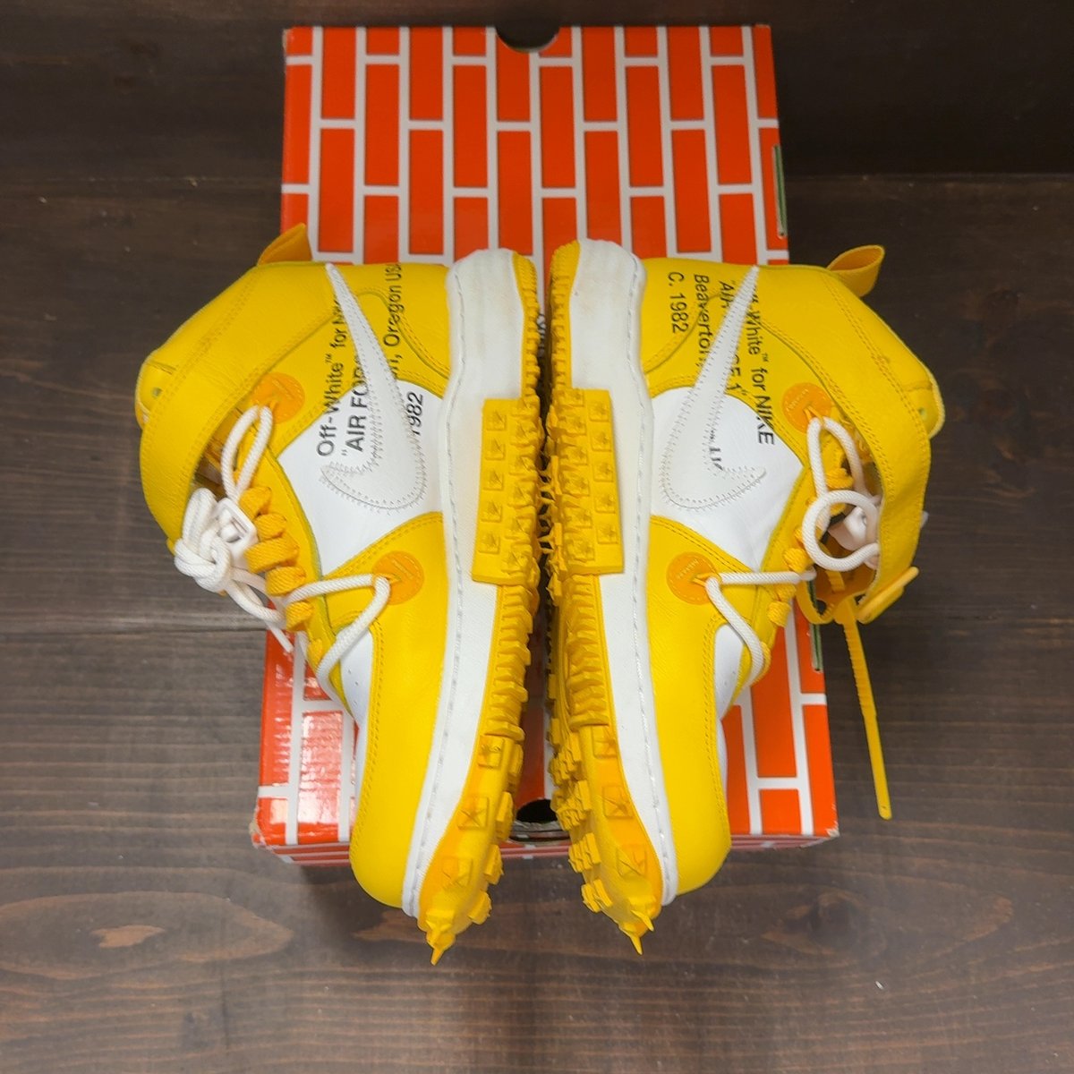 Nike Air Force 1 Mid SP Off-White Varsity Maize Size 8 (Pre-Owned) - aux