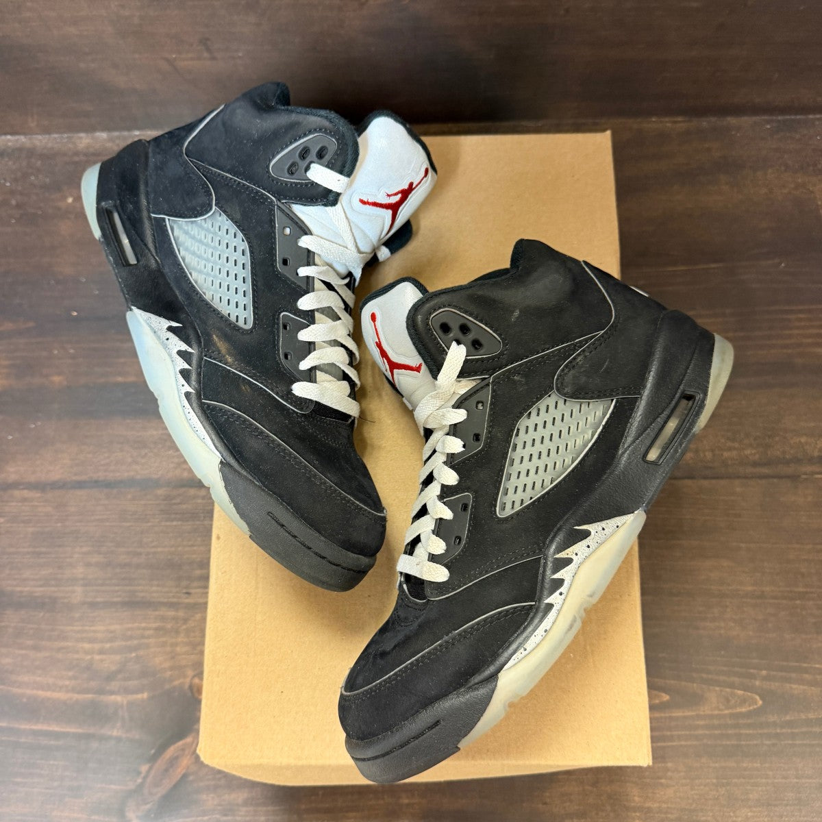 Jordan 5 Retro OG Black Metallic Reimagined (GS) Size 6.5Y (Pre-Owned) - Image 2
