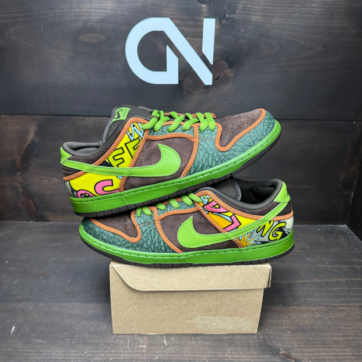 Nike SB Dunk Low De La Soul (2015) Size 13 (Pre-Owned) - Image 1