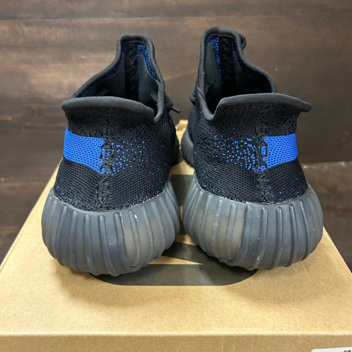 adidas Yeezy Boost 350 V2 Dazzling Blue - Image 5