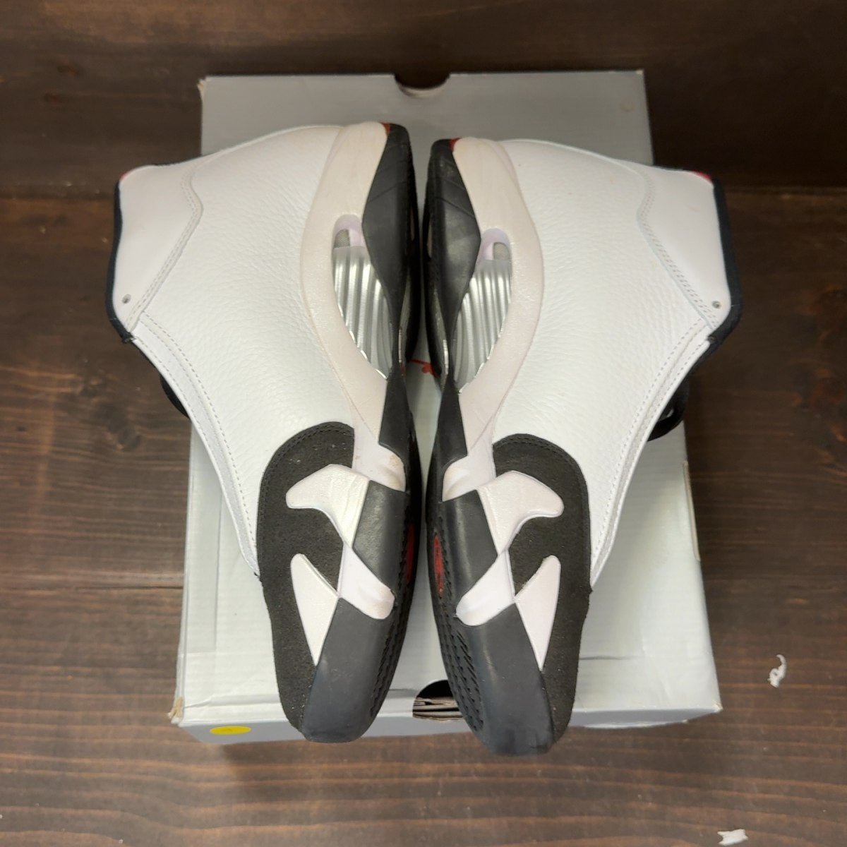 Jordan 14 Retro Black Toe (2024) - Image 4