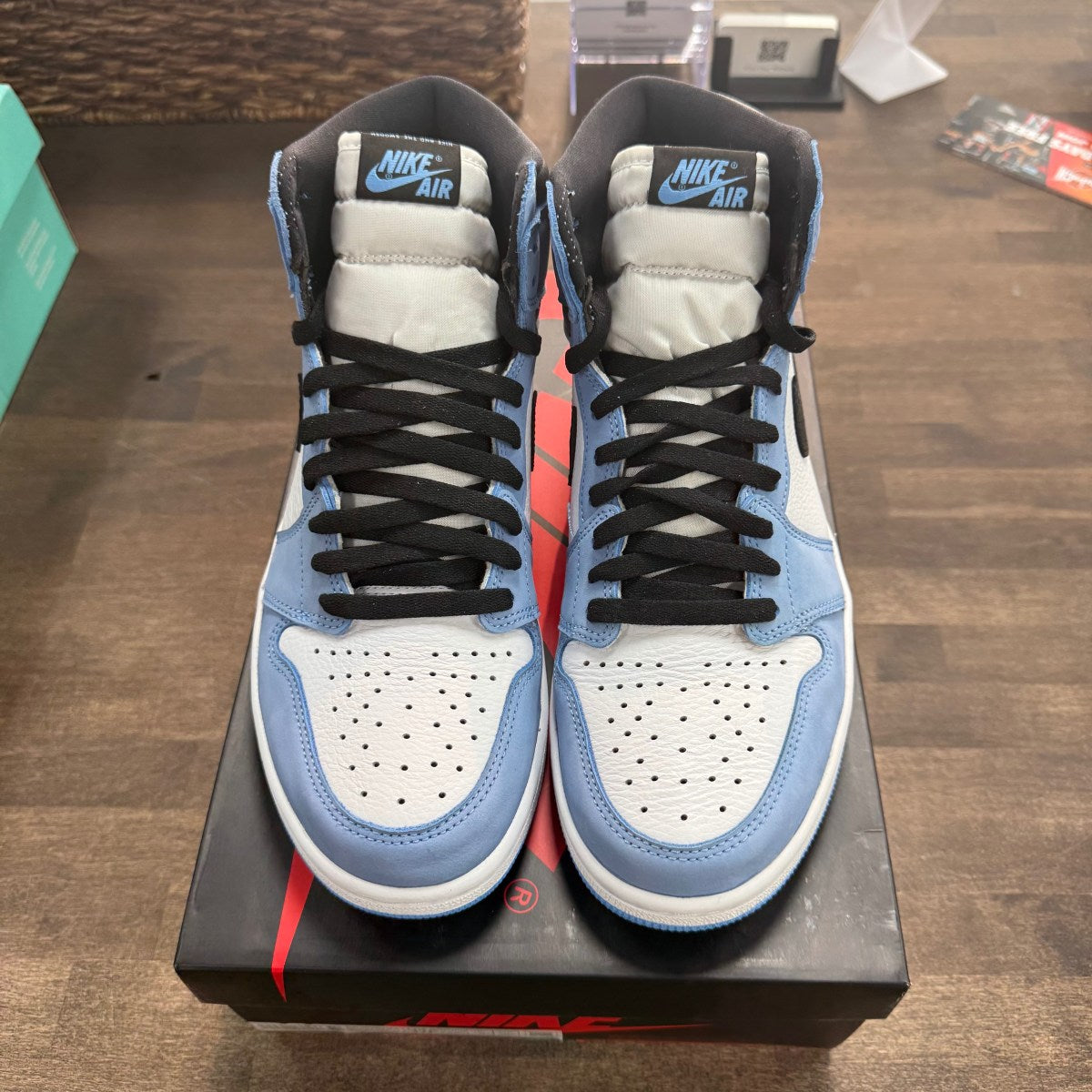 Jordan 1 Retro High OG University Blue - Image 2