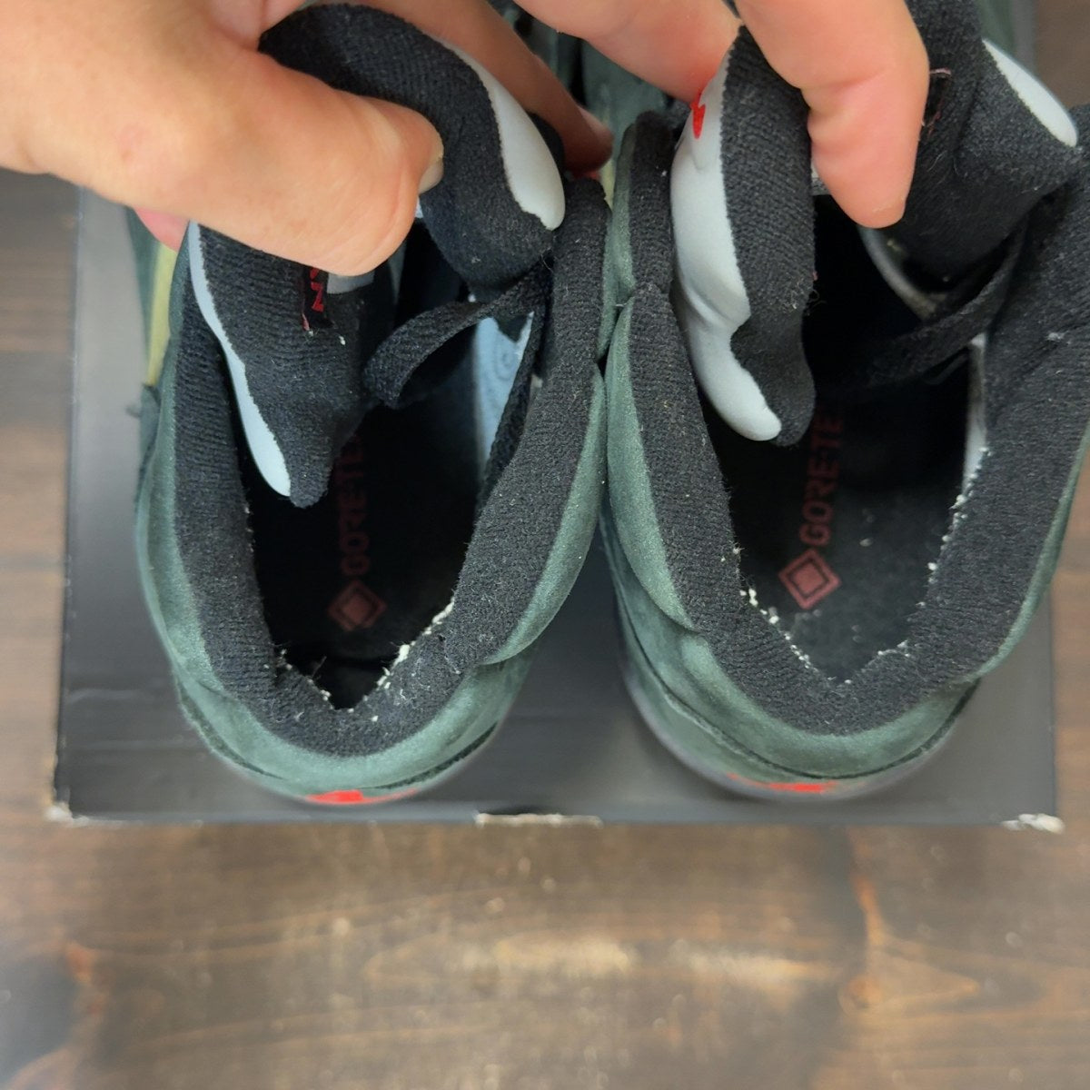 Jordan 5 Retro Gore-Tex Off Noir (Women's) Size 10.5W (Pre-Owned) - aux