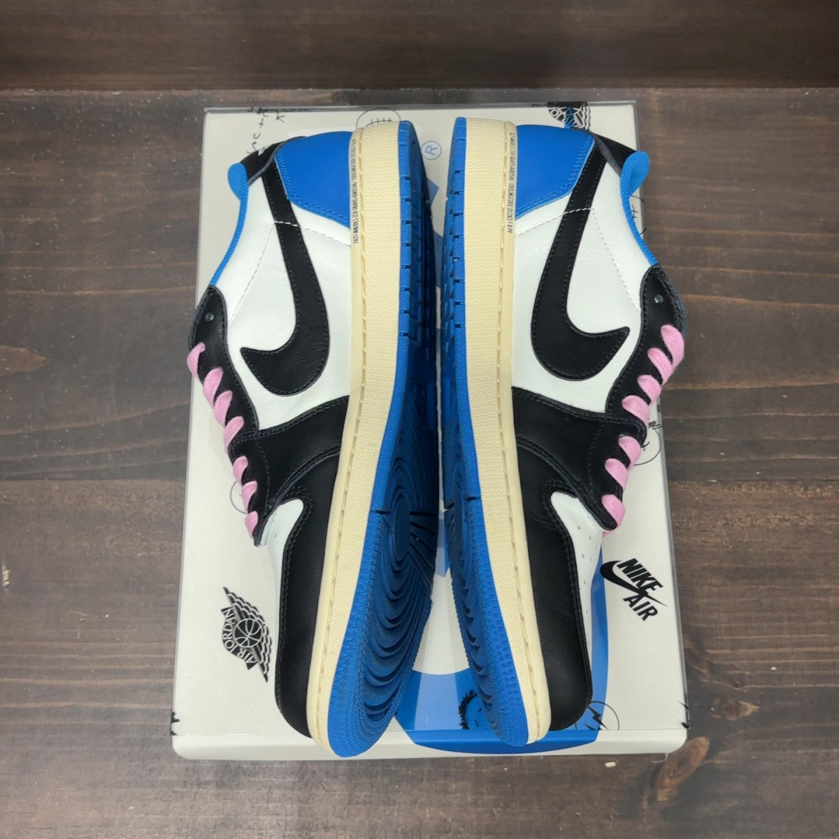 Jordan 1 Retro Low OG SP Fragment x Travis Scott Size 11.5 (Pre-Owned) - Image 4