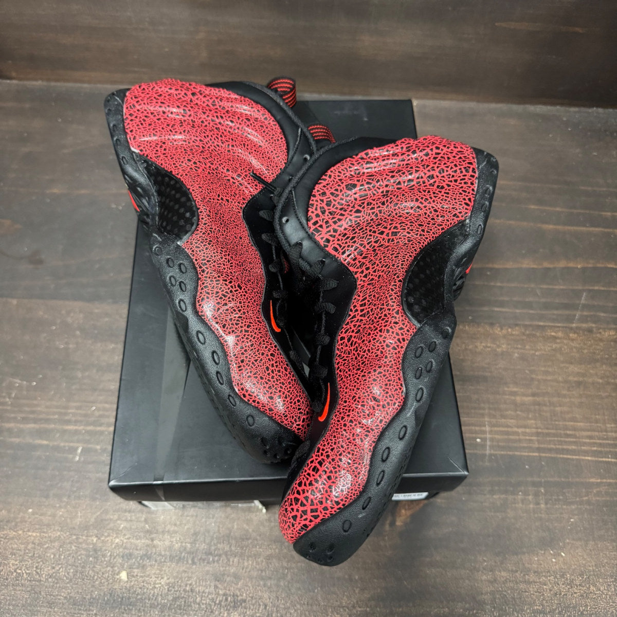 Nike Air Foamposite One Cracked Lava - Image 2