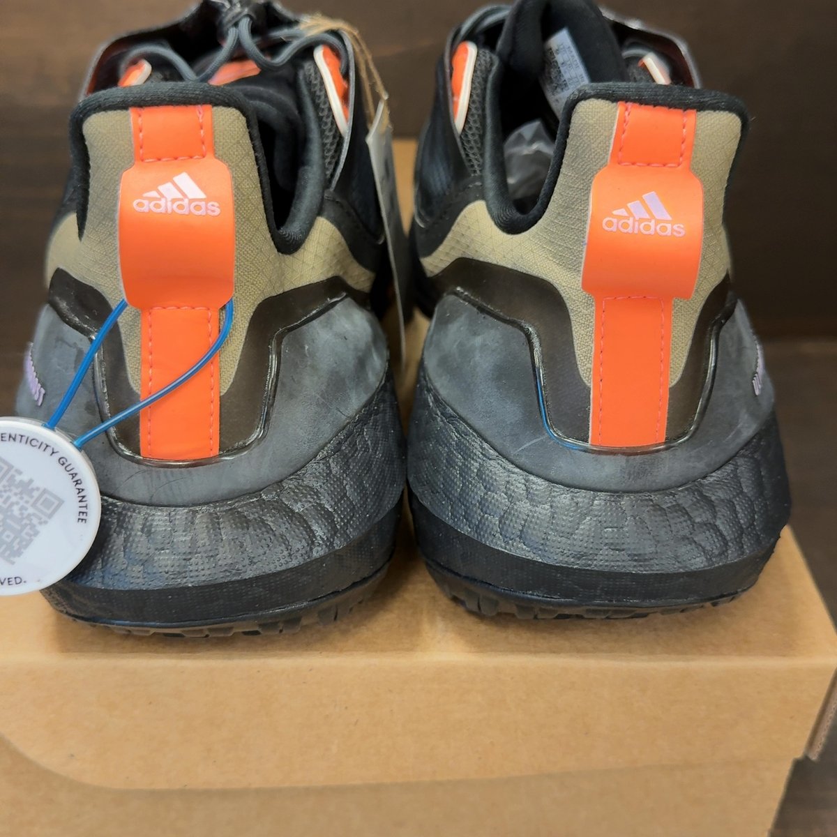 adidas UltraBoost 22 GORE-TEX 'Orbit Green Night Metallic' Size 9 - aux