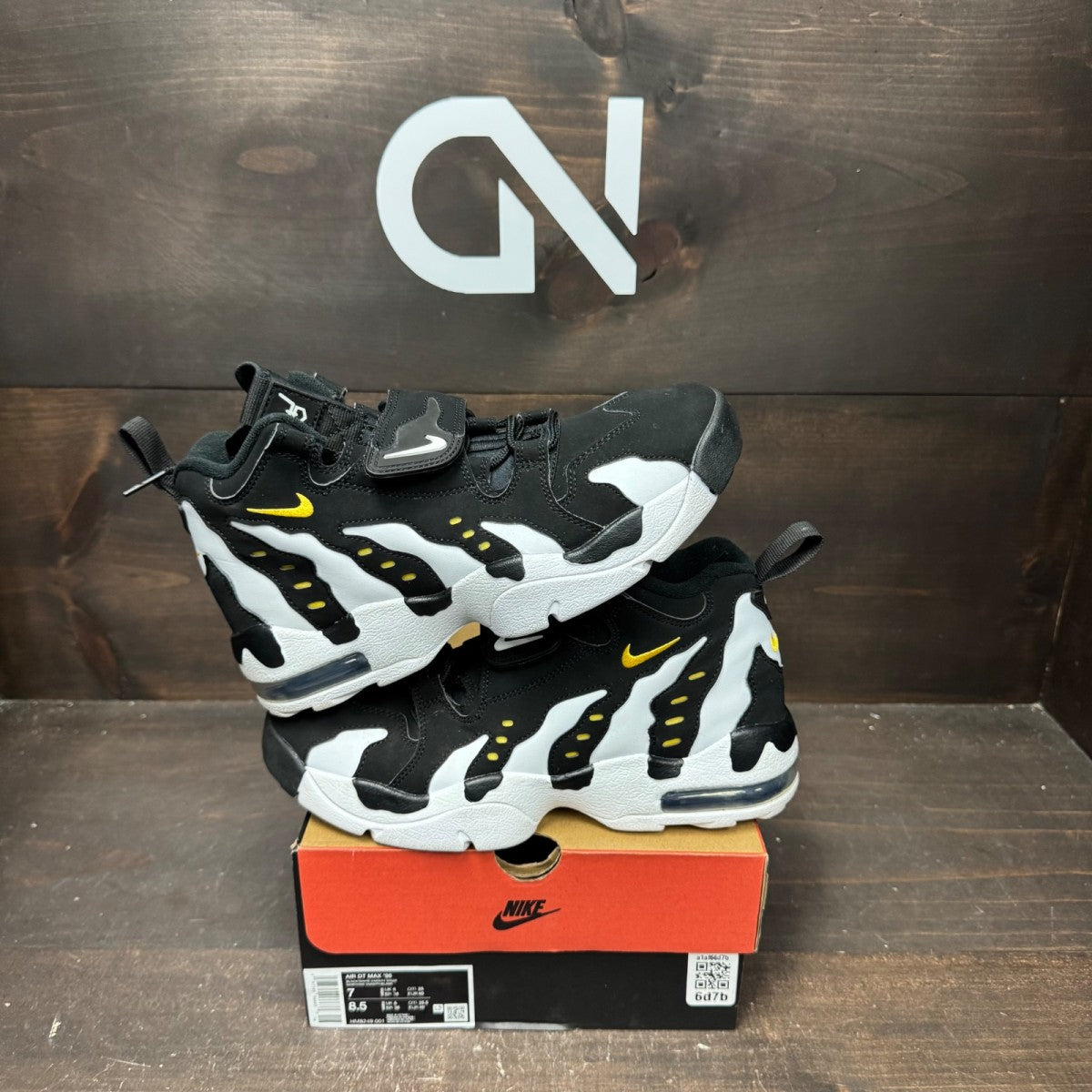 Nike Air DT Max '96 Black White (2024) Size 7 (Pre-Owned) - front