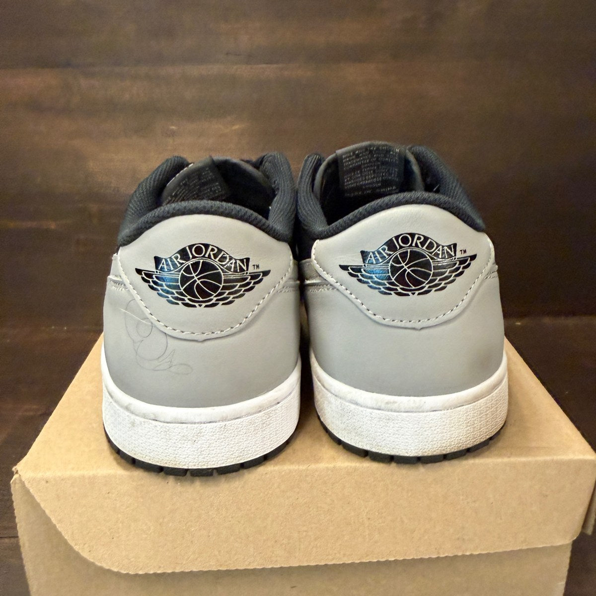 Jordan 1 Retro Low Shadow (2015) Size 11 (Pre-Owned) - Image 4