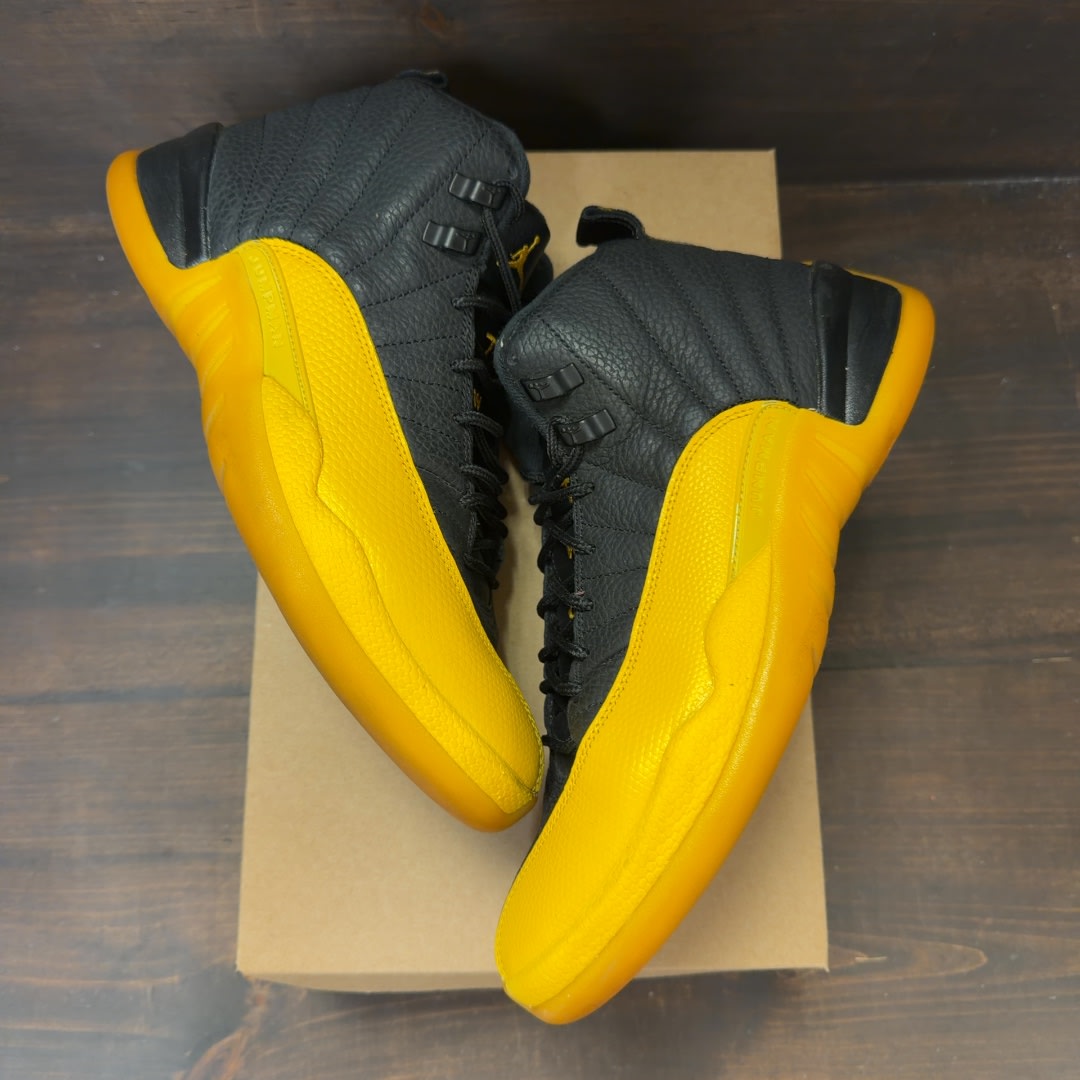 Jordan 12 Retro Black University Gold Size 9.5 (Pre-Owned) - Image 2