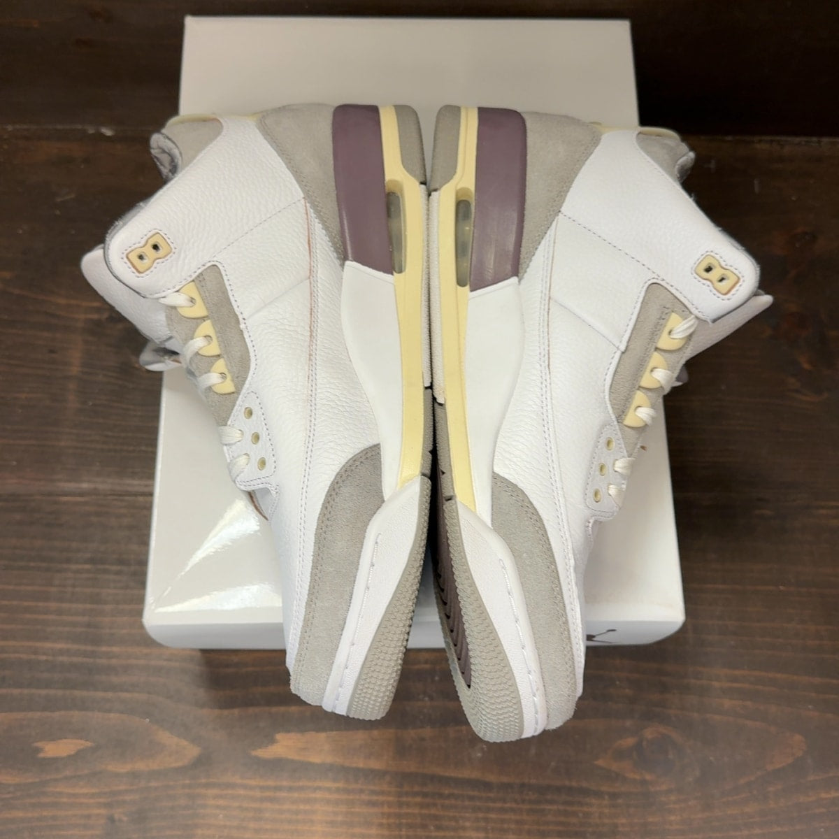 Jordan 3 Retro SP A Ma Maniére (Women's) - Image 4