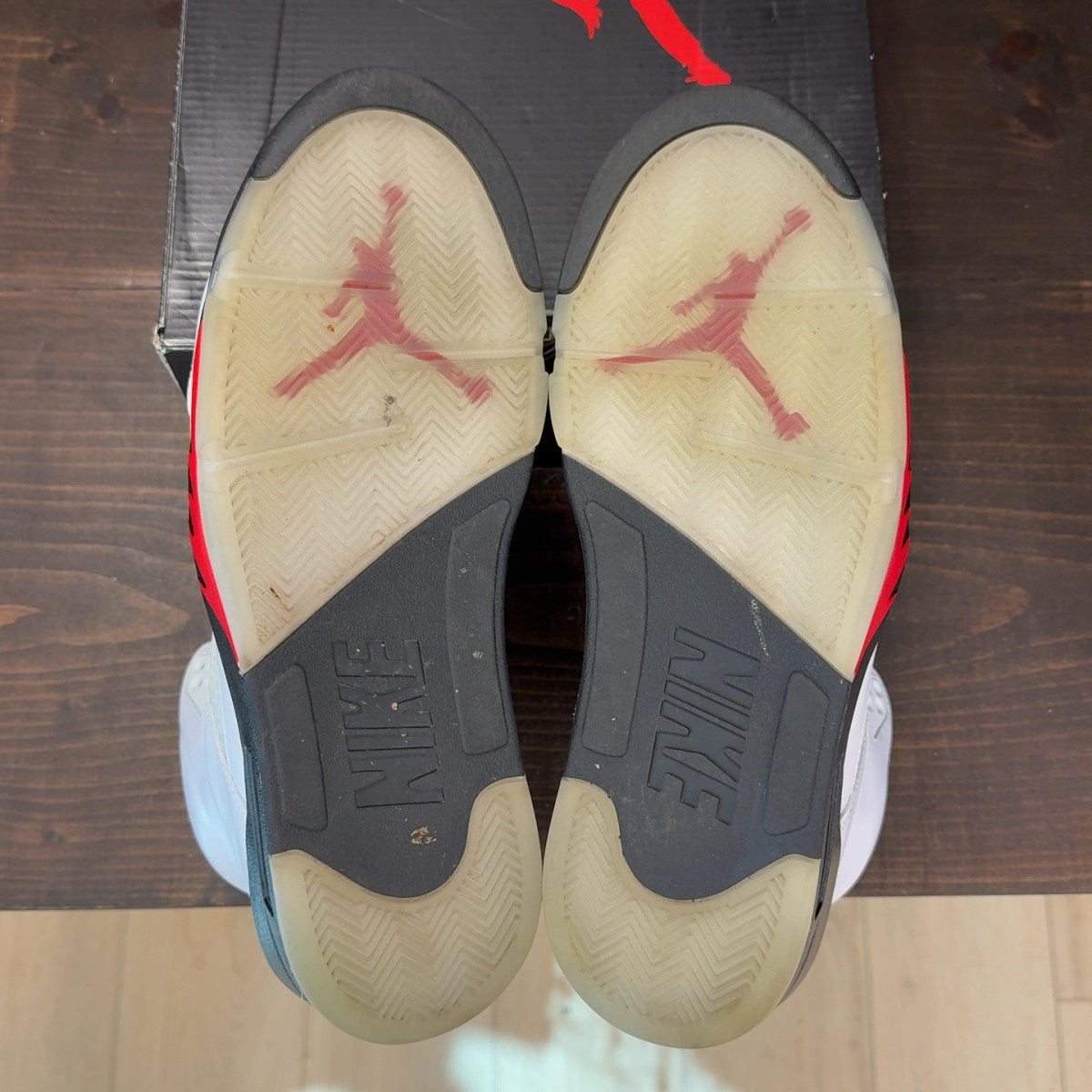 Jordan 5 Retro Fire Red Silver Tongue (2020) - Image 9