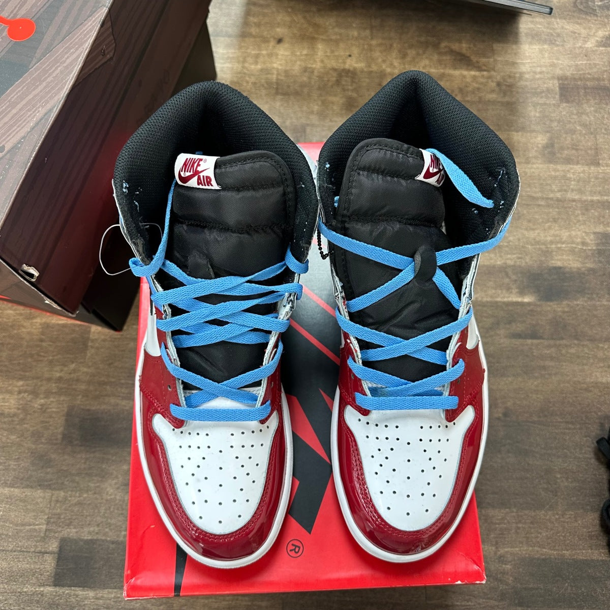 Jordan 1 Retro High Fearless UNC Chicago - Image 2