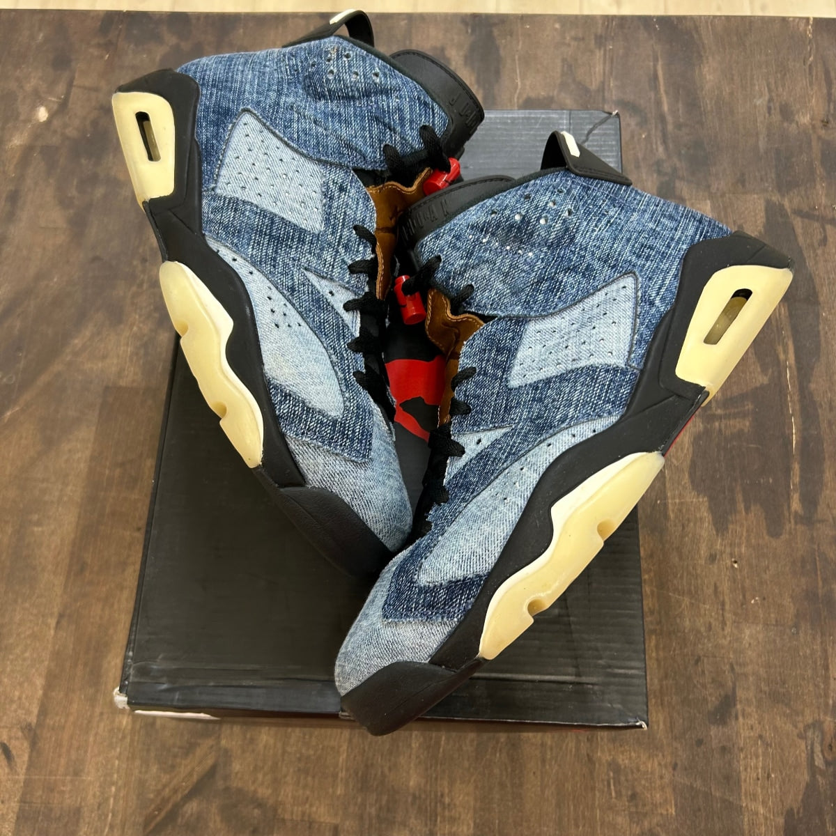 Jordan 6 Retro Washed Denim - Image 1