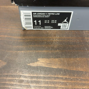 Jordan 11 Retro Low Space Jam Size 11 (Pre-Owned) - aux