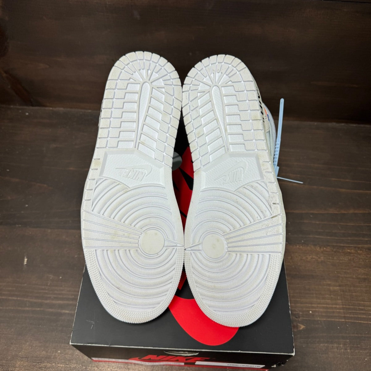 Jordan 1 Retro High Off-White Alaska - Image 6