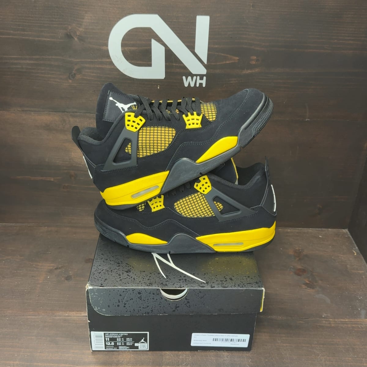 Jordan 4 Retro Thunder (2023) Size 11 (Pre-Owned) - front