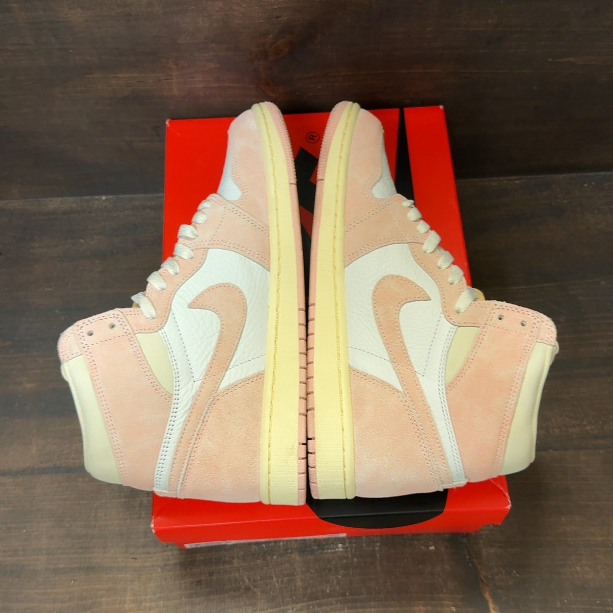 Jordan 1 Retro High OG Washed Pink (Women's) Size 10W (Pre-Owned)