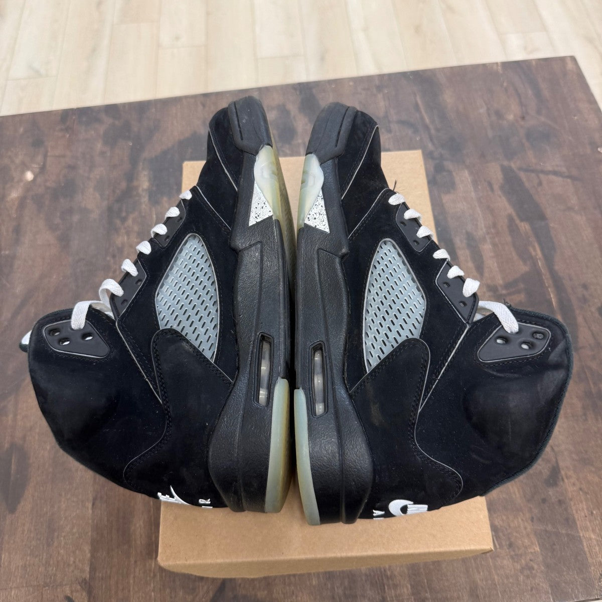 Jordan 5 Retro OG Black Metallic Reimagined Size 11 (Pre-Owned) - Image 4