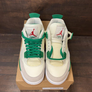 Jordan 4 Retro SB Pine Green Size 7 (Pre-Owned) - tag
